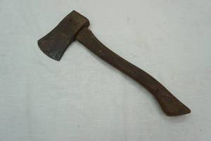 lot 53 image: axe 14 long