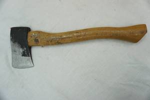 lot 54 image: axe 17 long