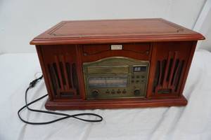 lot 62 image: Leetac RecordCDTape player