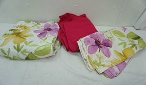 lot 75 image: Floral Duvet Cover & sheet