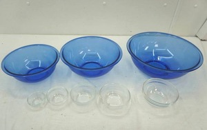 lot 77 image: glass bowl lot