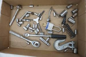 lot 91 image: ratchets and sockets
