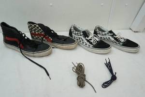 lot 114 image: Mens Vans. 2 pair