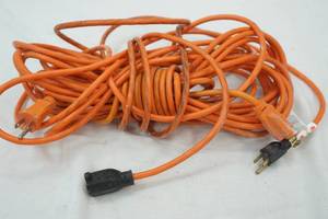 lot 120 image: 2 extension cords