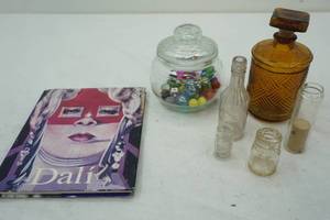 lot 160 image: marbles & glassware