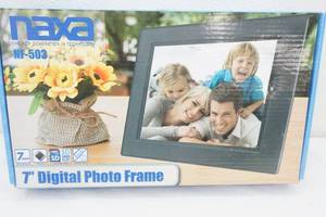 lot 167 image: 7 digital photo frame