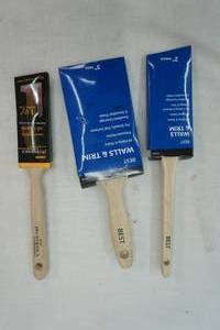 lot 178 image: paintbrush lot