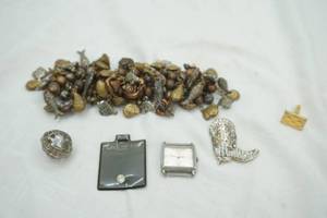 lot 200 image: jewelry lot