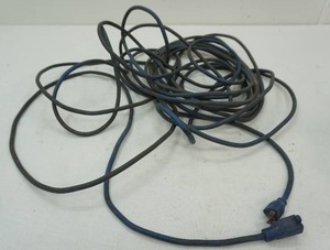 lot 221 image: extension cord