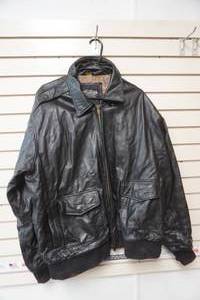 lot 255 image: U.S. Army Air Force Flyers Leather Jacket size XXL