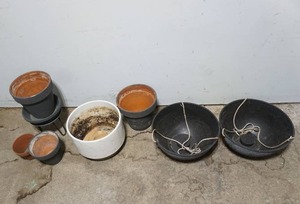 lot 268 image: planter lot