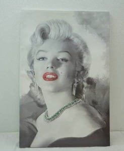 lot 292 image: Marilyn Monroe Canvas Print 21.5x32.5
