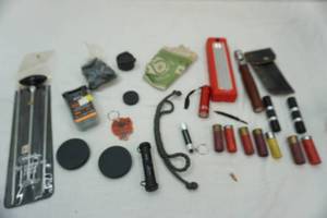 lot 298 image: No Sale Lot flashlights & shot
