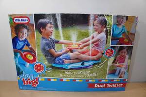 lot 6 image: Little Tikes Dual Twister WetDry Toy