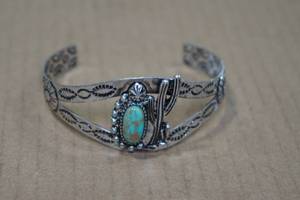 lot 116 image: Navajo Style Turquoise Cactus Bracelet