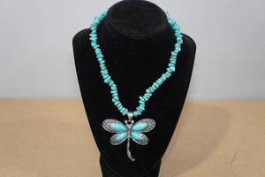 lot 120 image: Navajo Style Dragon Fly Turquoise Necklace
