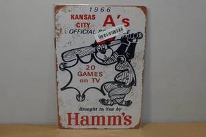 lot 124 image: Novelty Metal Sign -Hamms Beer