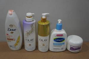 lot 165 image: Assorted Body Lotions