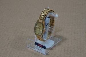 lot 230 image: Timex Watch