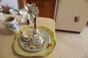 lot 42 image: Set of Vintage Floral Porcelain Dishes Featuring Decorative Plates and Jugs