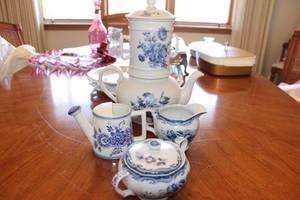 lot A-50 image: Vintage Blue and White Floral Porcelain Tea Set