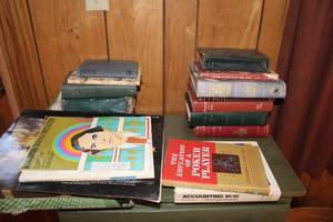 lot 74 image: Collection of Vintage and Classic Books