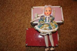 lot 89 image: Vintage Doll Collection with Accessories and Carrying Cases