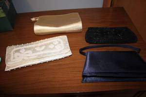 lot 122 image: Set of 4 Vintage Evening Clutches