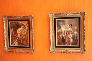 lot 143 image: Pair of Framed Portrait Paintings in Ornate Gold Frames