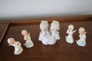 lot 181 image: Set of 5 Vintage Porcelain Angel Figurines