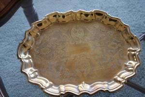 lot 186 image: Vintage Brass Ornate Serving Tray with Intricate Patterns