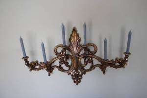 lot 197 image: Vintage Ornate Brass Wall Sconce Candle Holder