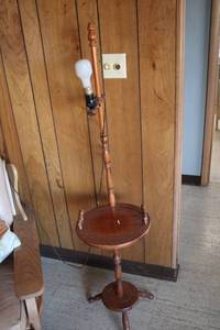 lot 212 image: Vintage Wooden Floor Lamp with Tray Table