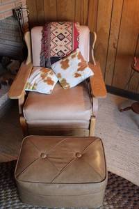 lot 213 image: Vintage Wooden Rocking Chair with Leather Cushion and Ottoman