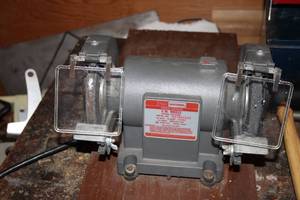lot 262 image: Sears Craftsman 5-Inch Bench Grinder Model 397.19310