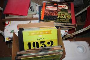 lot 265 image: Collection of Vintage Vinyl Record Albums