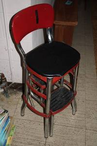 lot 271 image: Vintage Red and Black Cosco Step Stool Chair