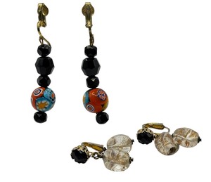 lot 59R image: Two Pairs of Lovely Vintage Earrings