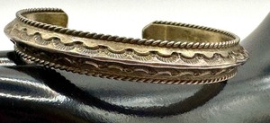 lot 34JJ image: Vintage Artisan Crafted Sterling Silver Cuff Bracelet