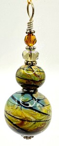 lot 33E image: Artisan Lampworked Glass Bead Pendant by Kathy Perras