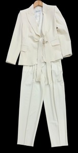 lot 35 image: New Max Mara Blazer and Pants