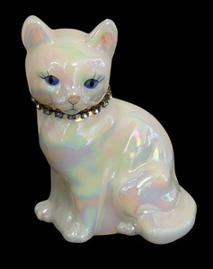 lot 39 image: Fenton Iridescent Opal with Blue Eyes Hand Painted Cat Figurine