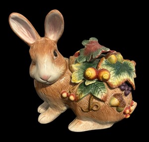 lot 44 image: Fitz & Floyd Autumn Splendor Bunny Candy Dish