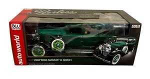lot 122 image: New Auto World 1931 Peerless Master 8 Sedan 118 Scale Die Cast Metal Replica Car