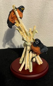 lot 130 image: Robin Bird Figurine by Westland
