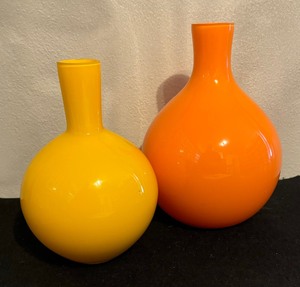lot 158 image: Two Bright and Beautiful Crate and Barrel Glass Vases
