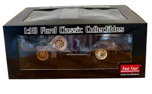 lot 149 image: Sun Star Ford Classic Model Car