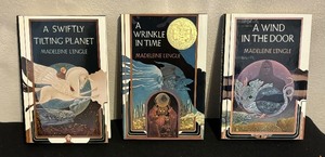 lot 210 image: The Time Trilogy 3 Book Boxed Set by Madeleine LEngle