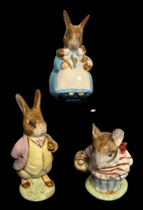 lot 215 image: Mr. Tittle Mouse, Mr. Nejamin Bunk and Mrs. Rabbit with Bunnies Figurines from the Beatrix Potter Collection