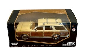 lot 97 image: New 124 Diecast Car Model by Motor Max